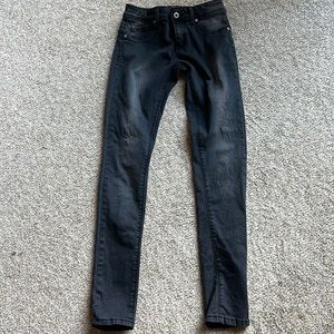 Black stretchy jeans